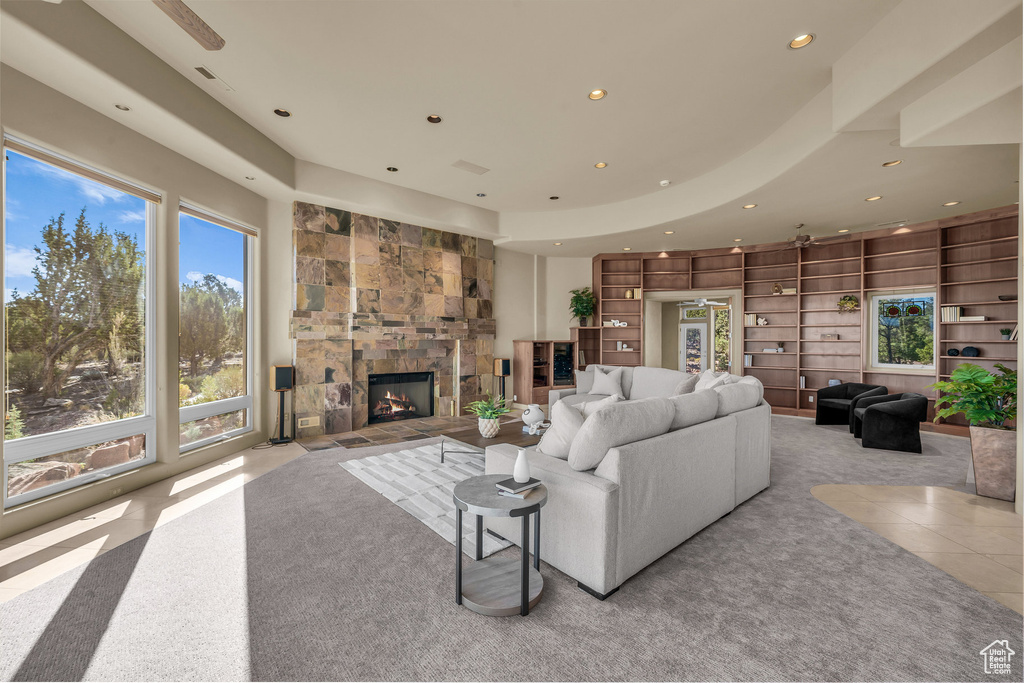 Photo 11 for MLS #2116668 at 622 N Pinion Hills Dr