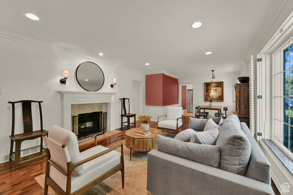 Photo 5 for MLS #2116673 at 1929 E Laird Dr