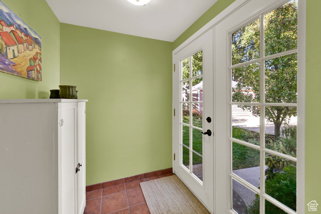 Photo 30 for MLS #2116673 at 1929 E Laird Dr
