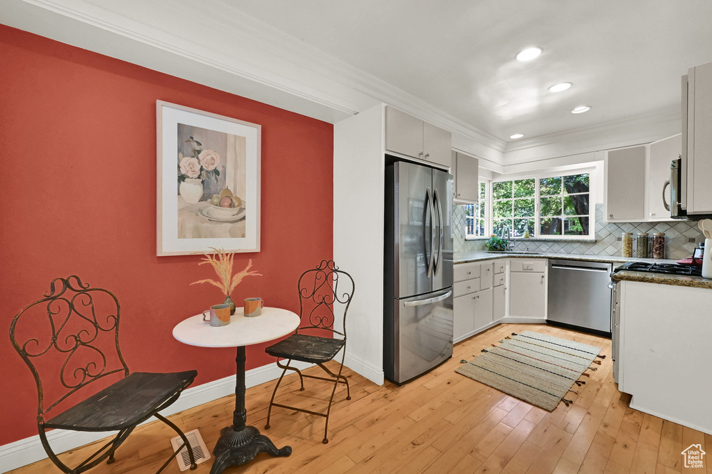 Photo 25 for MLS #2116673 at 1929 E Laird Dr