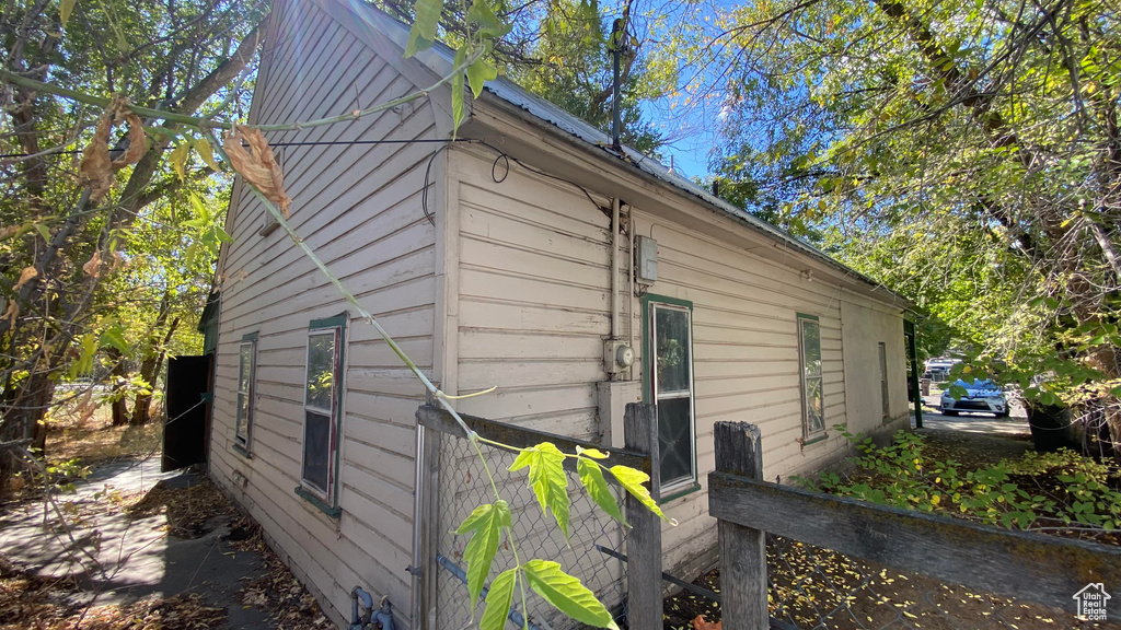Photo 14 for MLS #2116684 at 919 S 1400 West