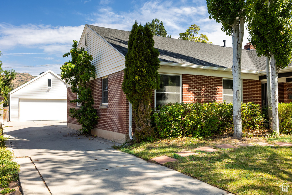 Photo 44 for MLS #2116687 at 2259 E Hubbard Ave