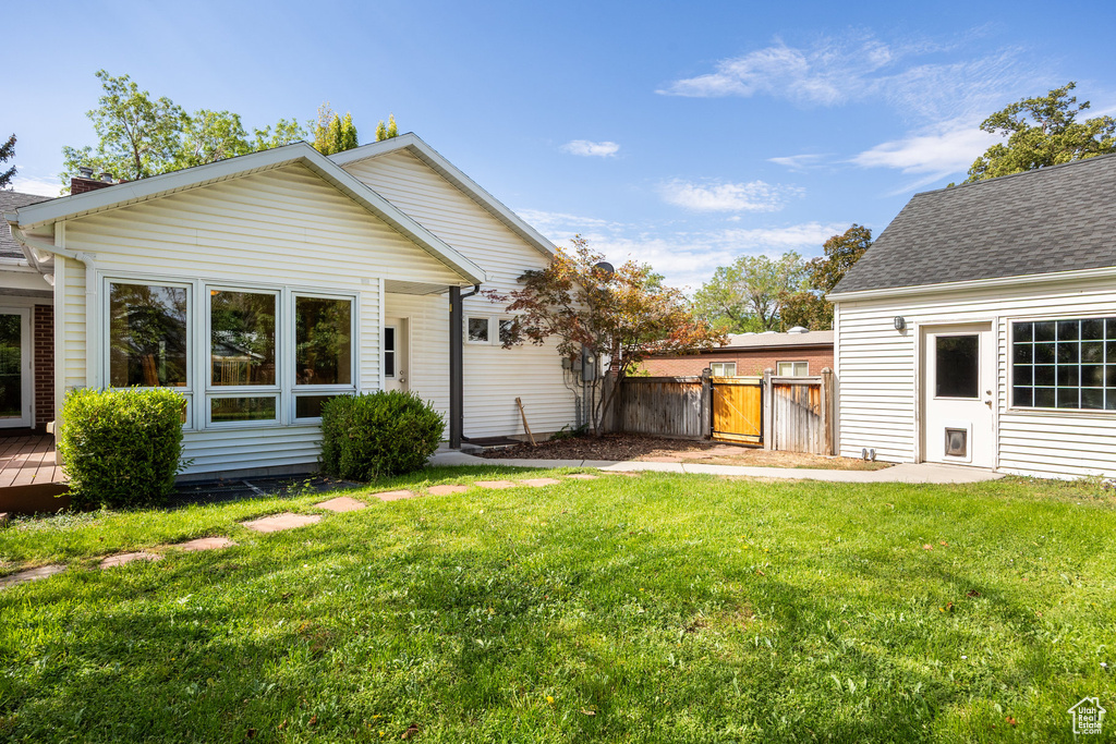Photo 38 for MLS #2116687 at 2259 E Hubbard Ave