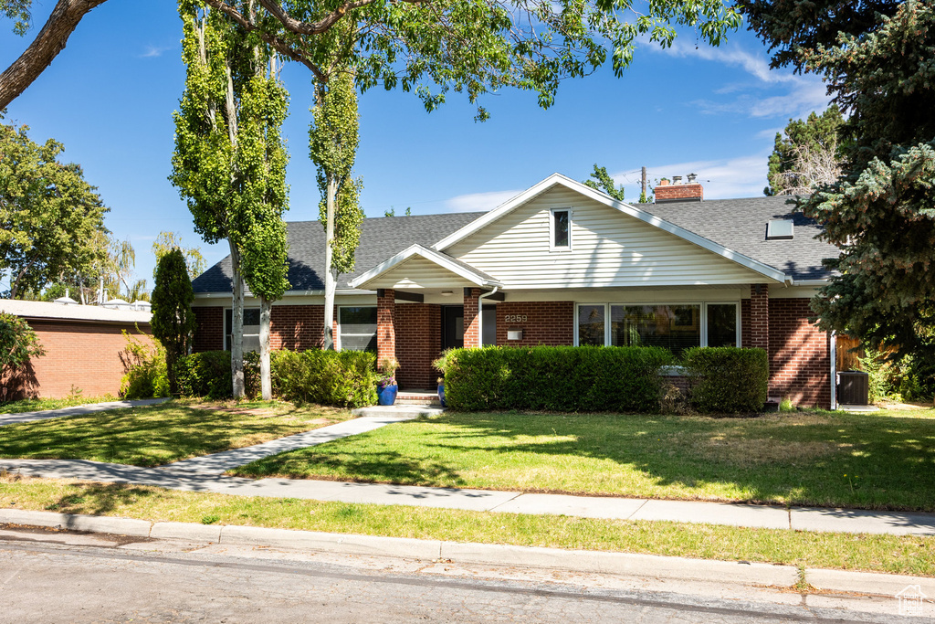 Photo 43 for MLS #2116687 at 2259 E Hubbard Ave