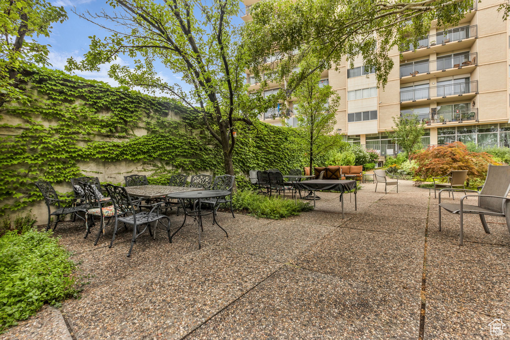 Photo 23 for MLS #2116691 at 875 S Donner Way #205