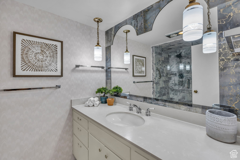 Photo 19 for MLS #2116691 at 875 S Donner Way #205