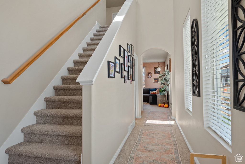Photo 4 for MLS #2116693 at 46 W Apache Rd
