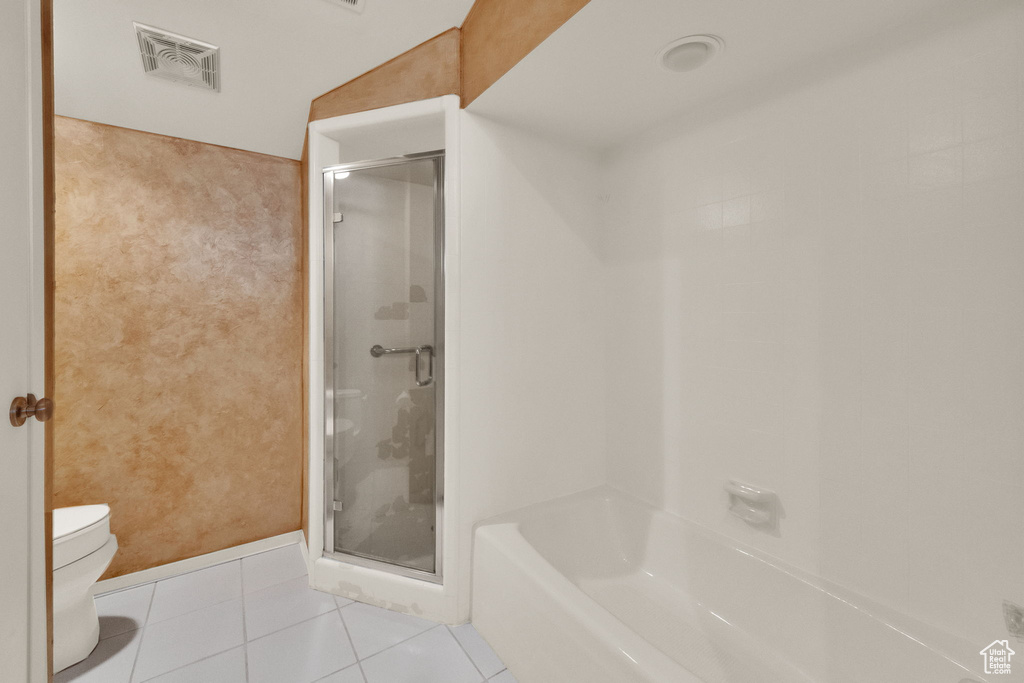 Photo 19 for MLS #2116694 at 939 S Donner Way #305
