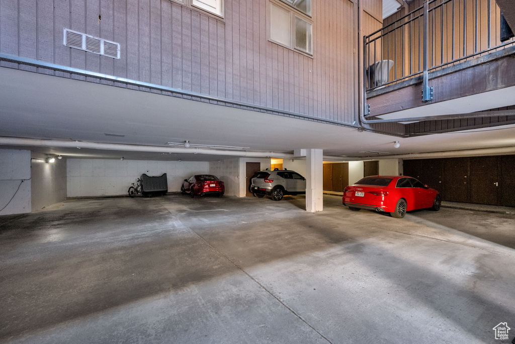 Photo 31 for MLS #2116694 at 939 S Donner Way #305