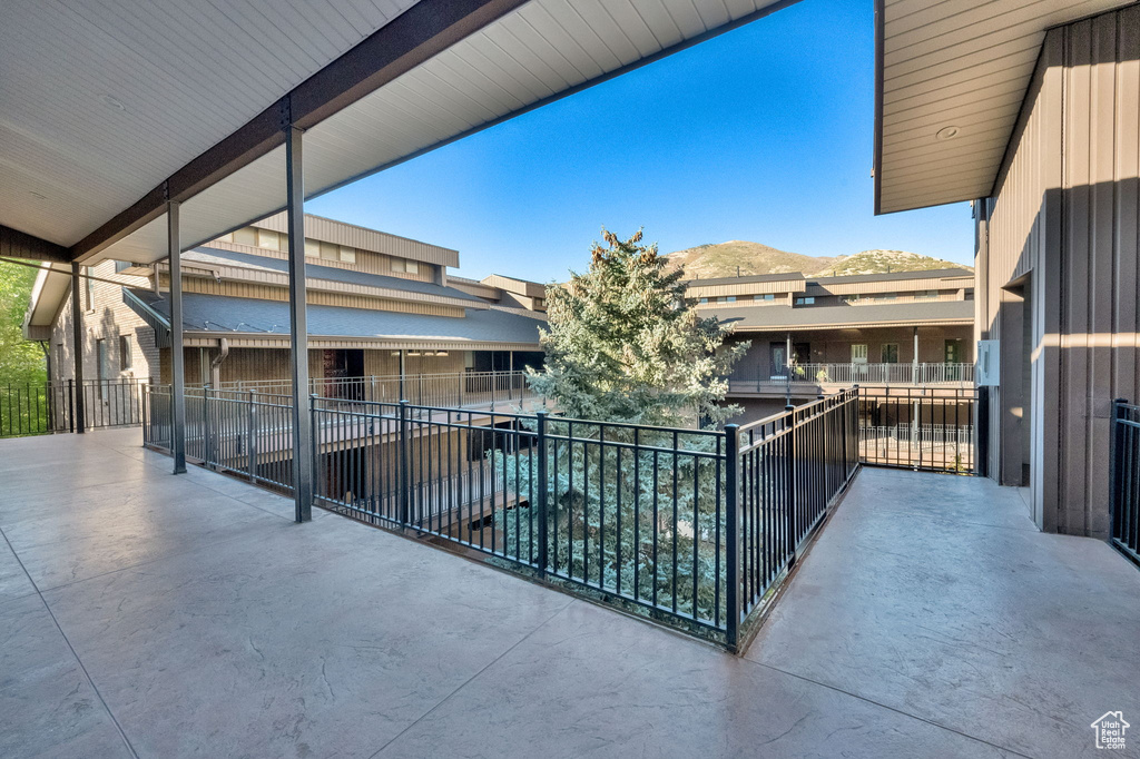 Photo 25 for MLS #2116694 at 939 S Donner Way #305