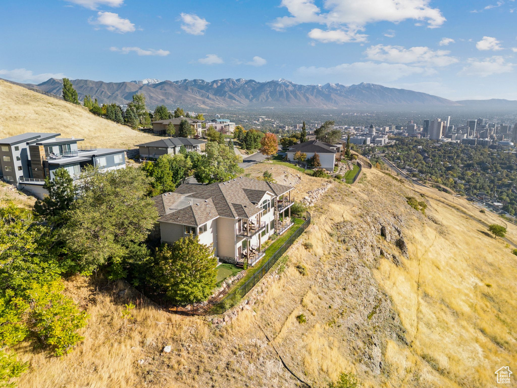 Photo 135 for MLS #2116700 at 941 N Sandhurst Dr
