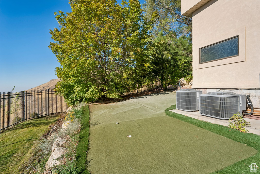 Photo 104 for MLS #2116700 at 941 N Sandhurst Dr