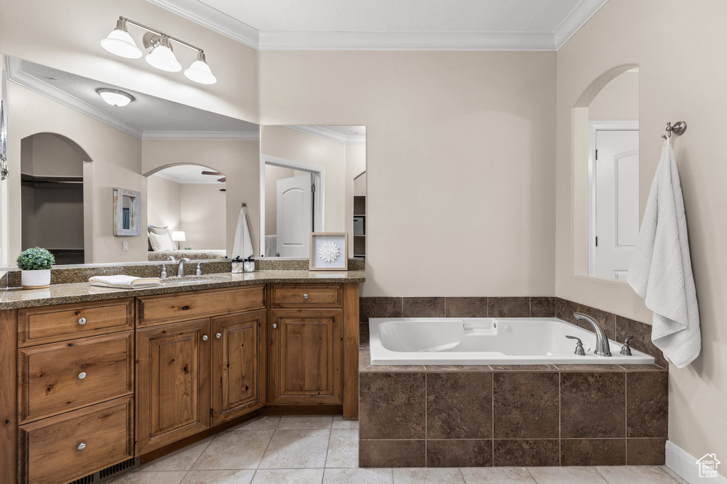 Photo 11 for MLS #2116716 at 810 S Dixie Dr #1013