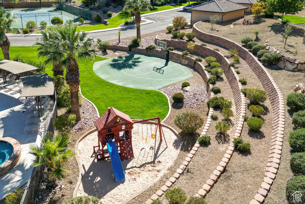 Photo 27 for MLS #2116716 at 810 S Dixie Dr #1013