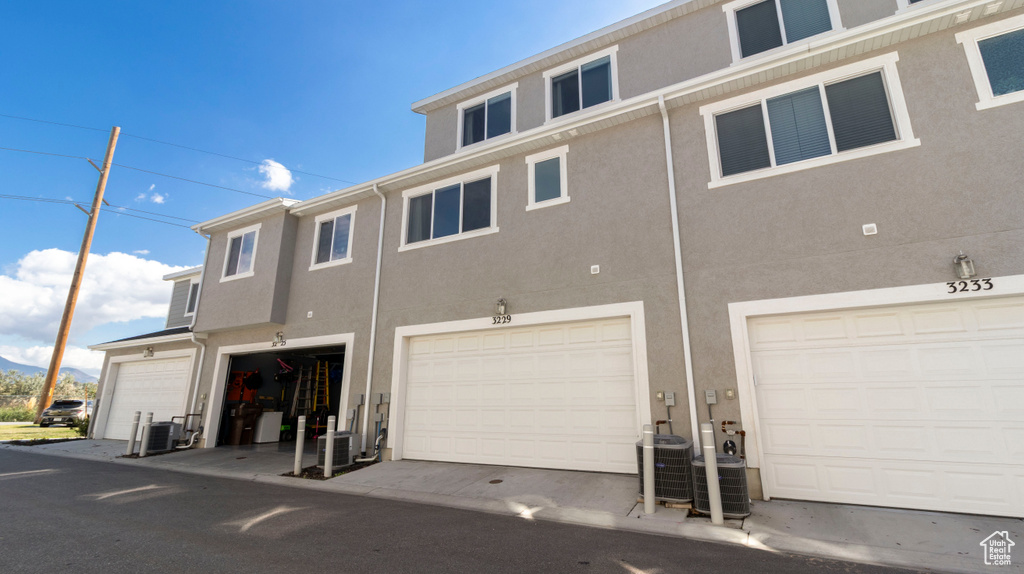 3229 W 3855 S West Haven, UT 84401