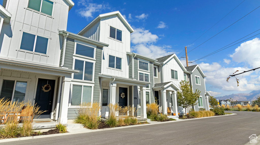 3229 W 3855 S West Haven, UT 84401