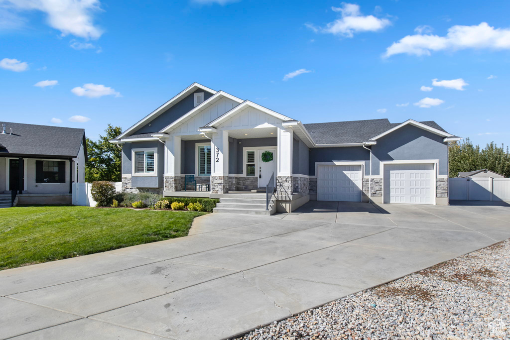 Photo 3 for MLS #2116733 at 372 W Clark Cir
