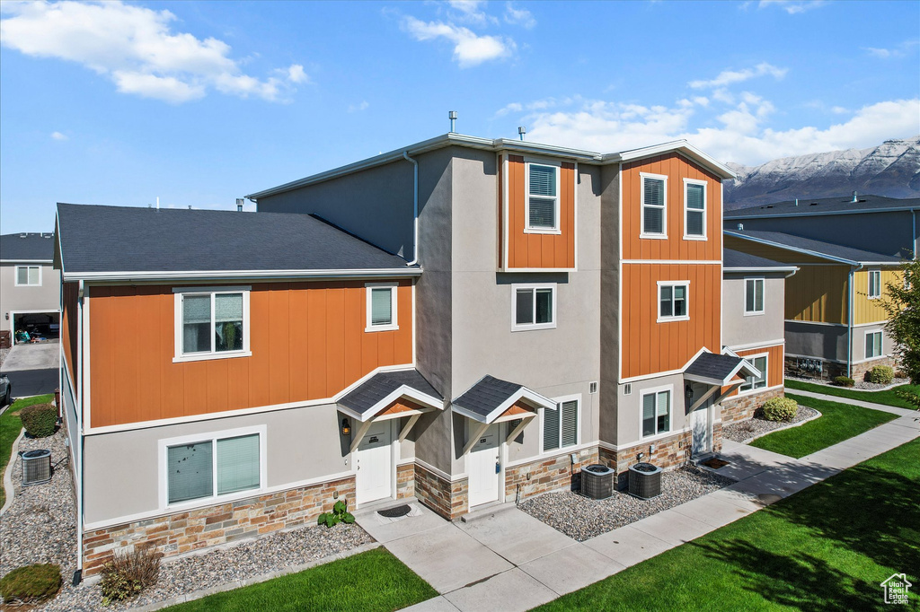 Photo 18 for MLS #2116734 at 224 E 630 North