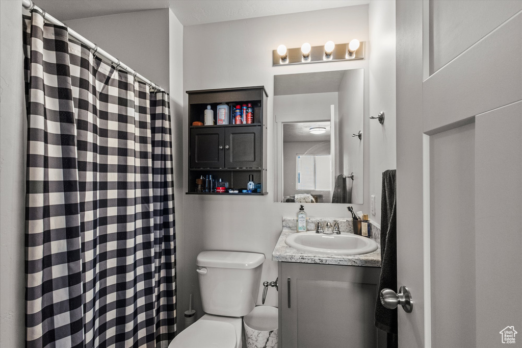 Photo 10 for MLS #2116734 at 224 E 630 North