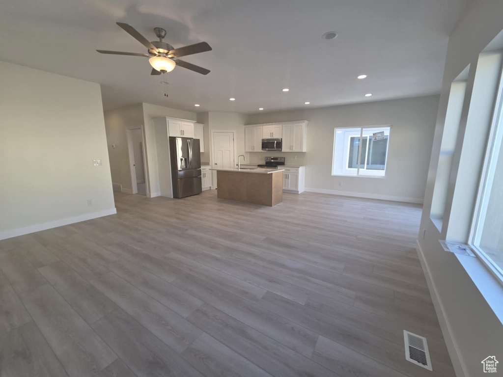 Photo 2 for MLS #2116743 at 1579 S 3170 East