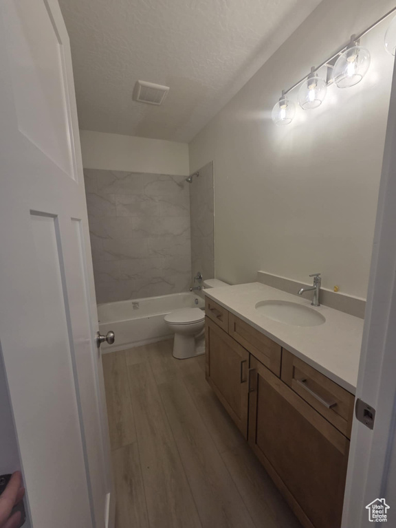 Photo 12 for MLS #2116743 at 1579 S 3170 East