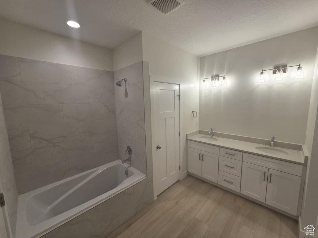 Photo 8 for MLS #2116743 at 1579 S 3170 East