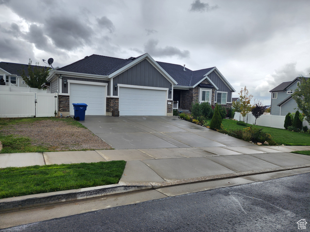 Photo 2 for MLS #2116745 at 4028 S Young Dr