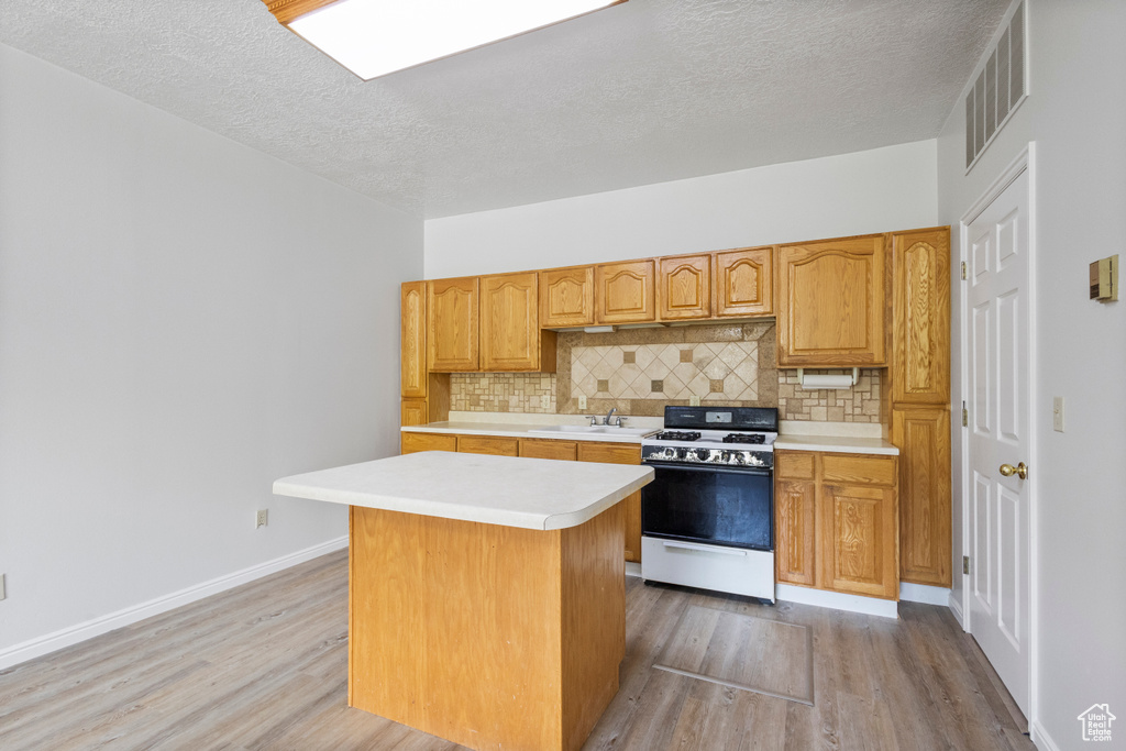 Photo 2 for MLS #2116748 at 167 W 200 North