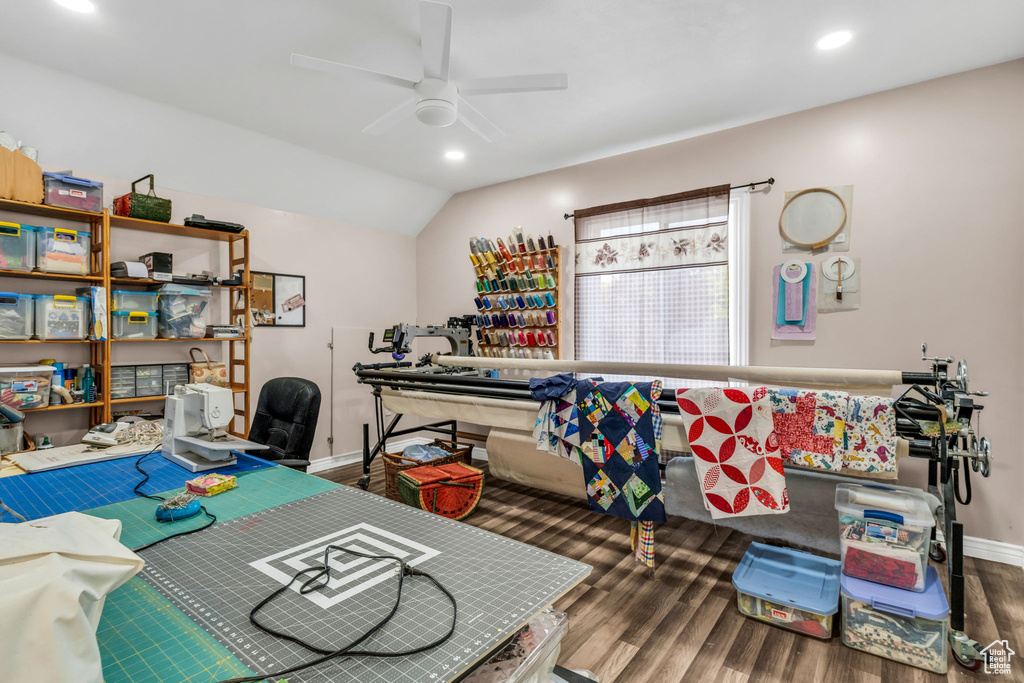 562 E COMMONWEALTH AVE Salt Lake City, UT 84106