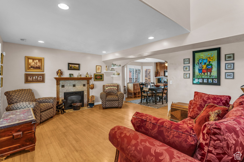 562 E COMMONWEALTH AVE Salt Lake City, UT 84106