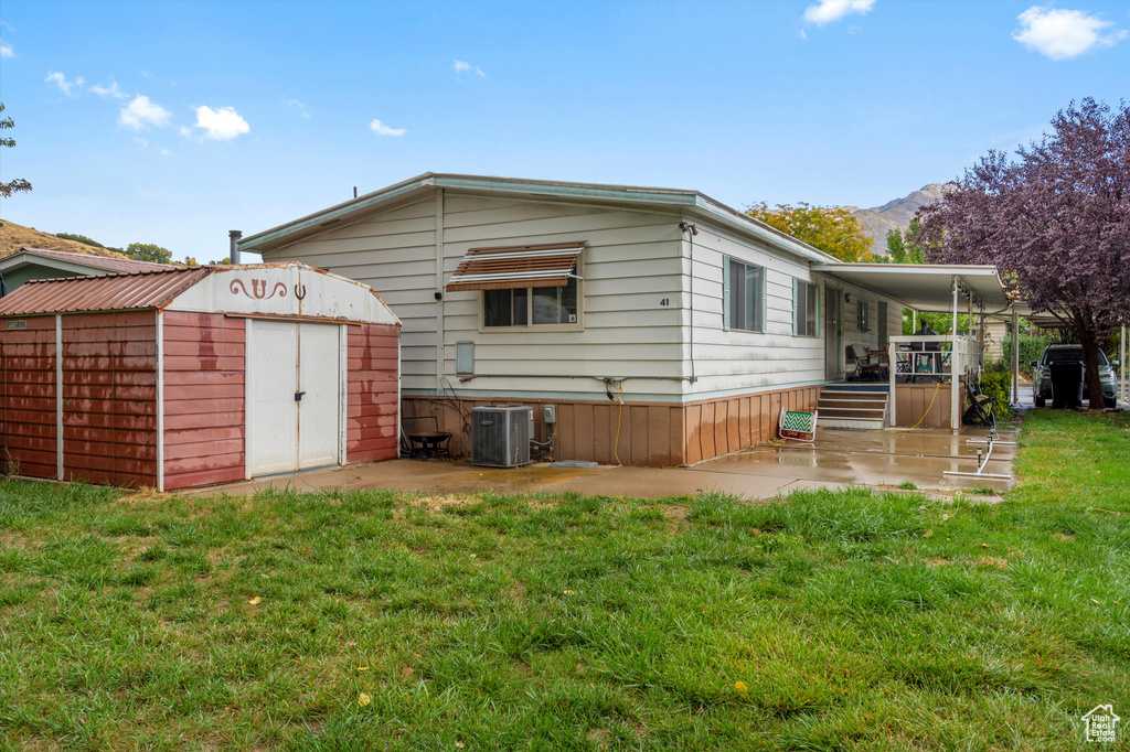 Photo 5 for MLS #2116763 at 975 E 6600 South #41