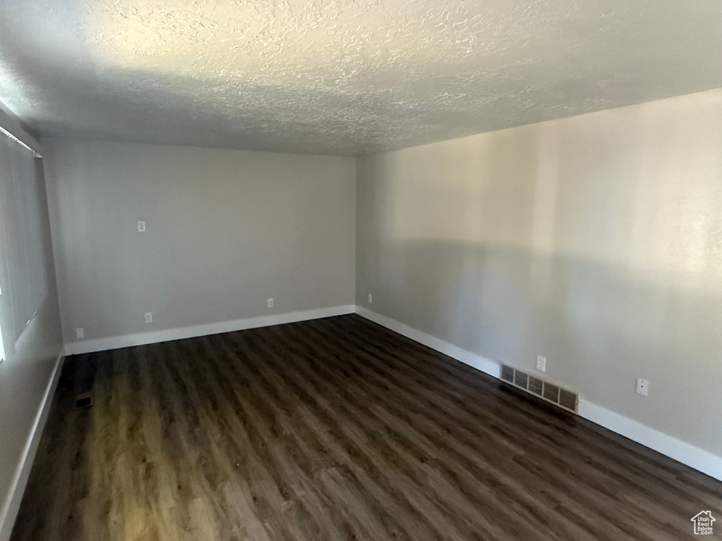 Photo 11 for MLS #2116766 at 600 N Maple Dr