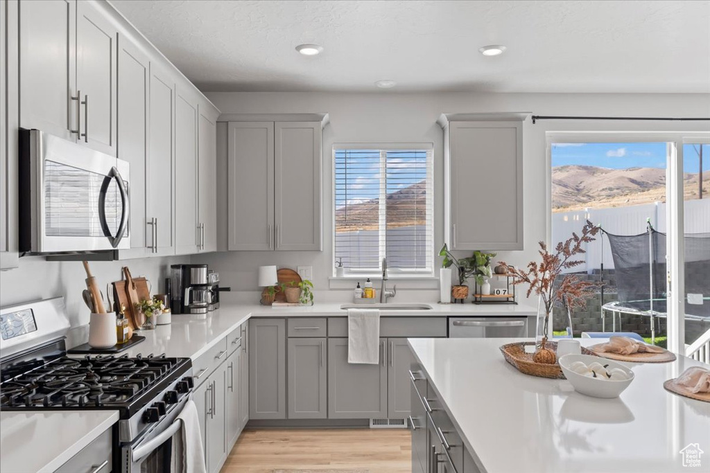 2197 N CHIANTI ST Saratoga Springs, UT 84045