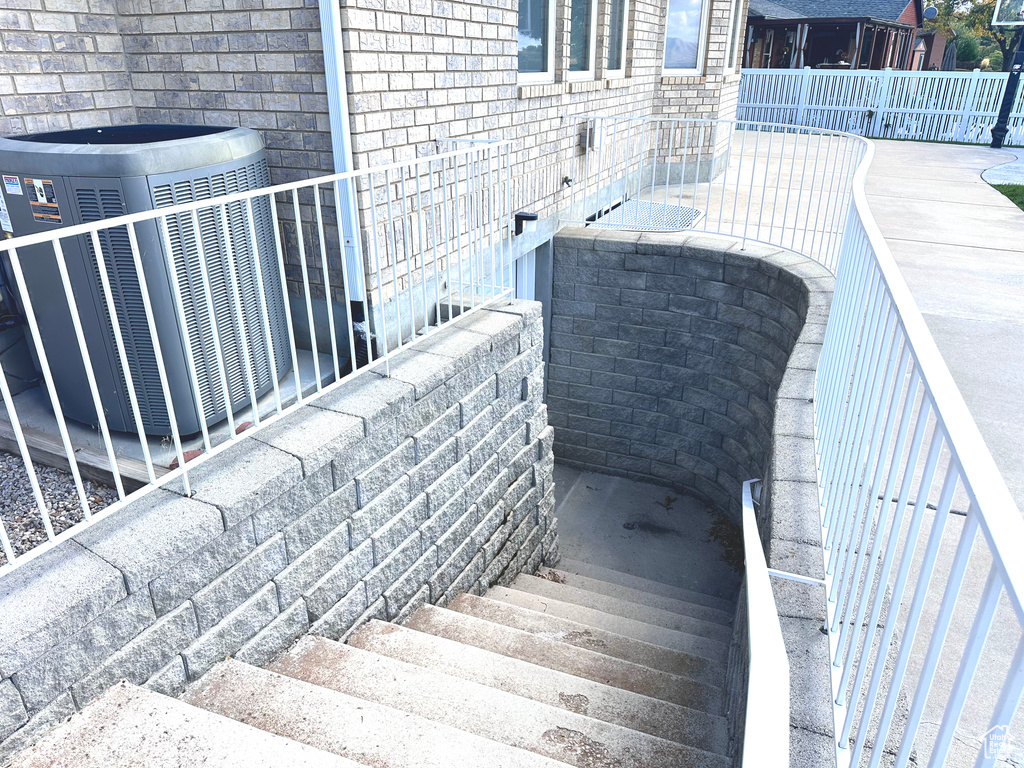 Photo 9 for MLS #2116775 at 654 E Scenic Dr