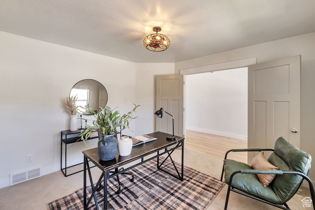 Photo 4 for MLS #2116776 at 1318 W Wasatch Dr