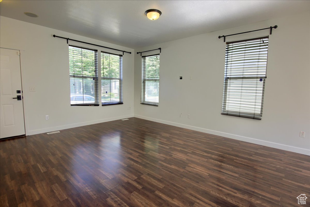 Photo 5 for MLS #2116800 at 1587 W Kinloch Way