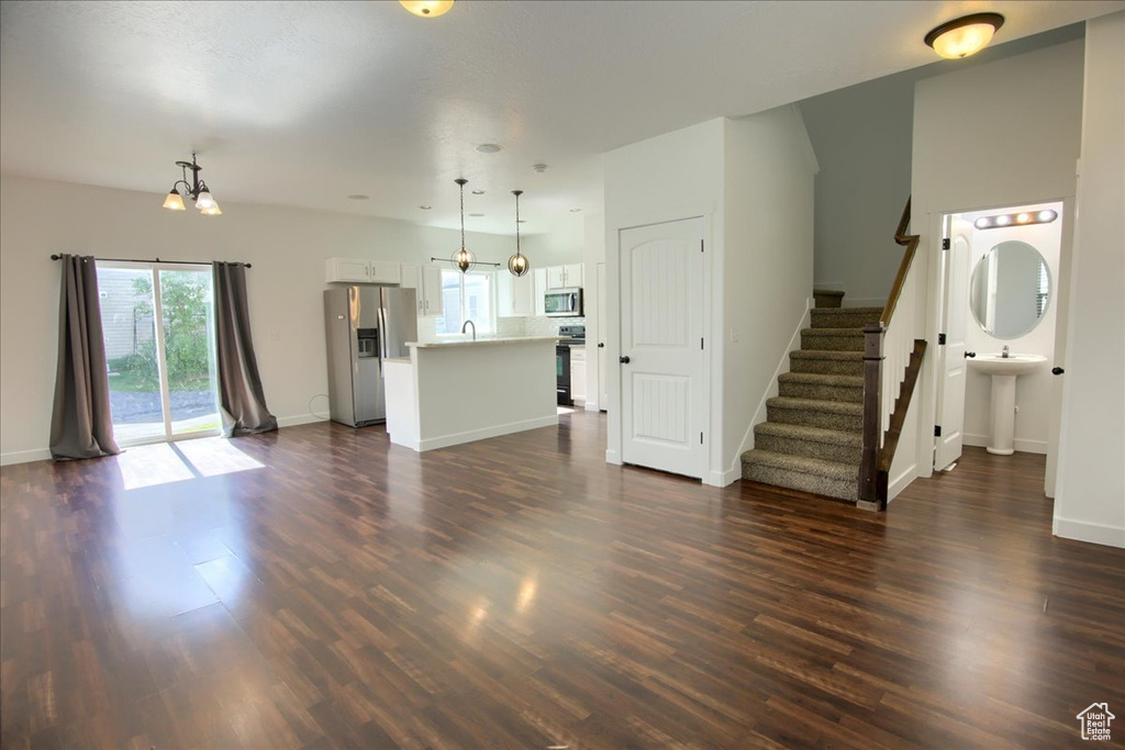 Photo 4 for MLS #2116800 at 1587 W Kinloch Way