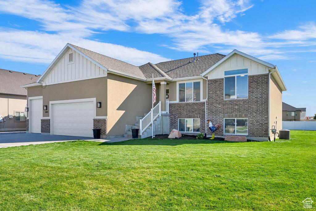 Photo 3 for MLS #2116803 at 2405 W 2825 North