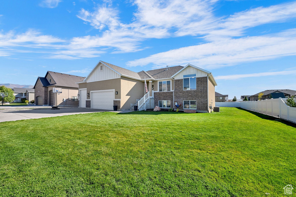 Photo 5 for MLS #2116803 at 2405 W 2825 North