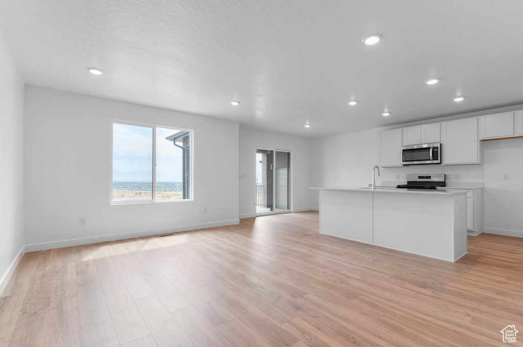 Photo 6 for MLS #2116809 at 331 E Glencoe Dr #1092