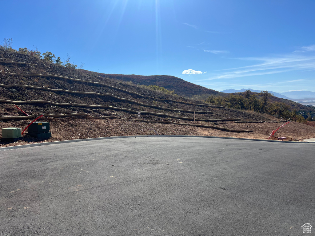 1428 E COVE CREST CT North Salt Lake, UT 84054