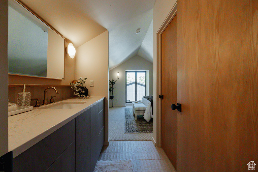 Photo 36 for MLS #2116826 at 2105 E Fardown Ave