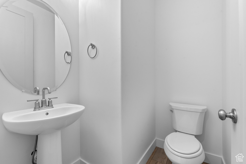 Photo 9 for MLS #2116837 at 1977 S 2425 West