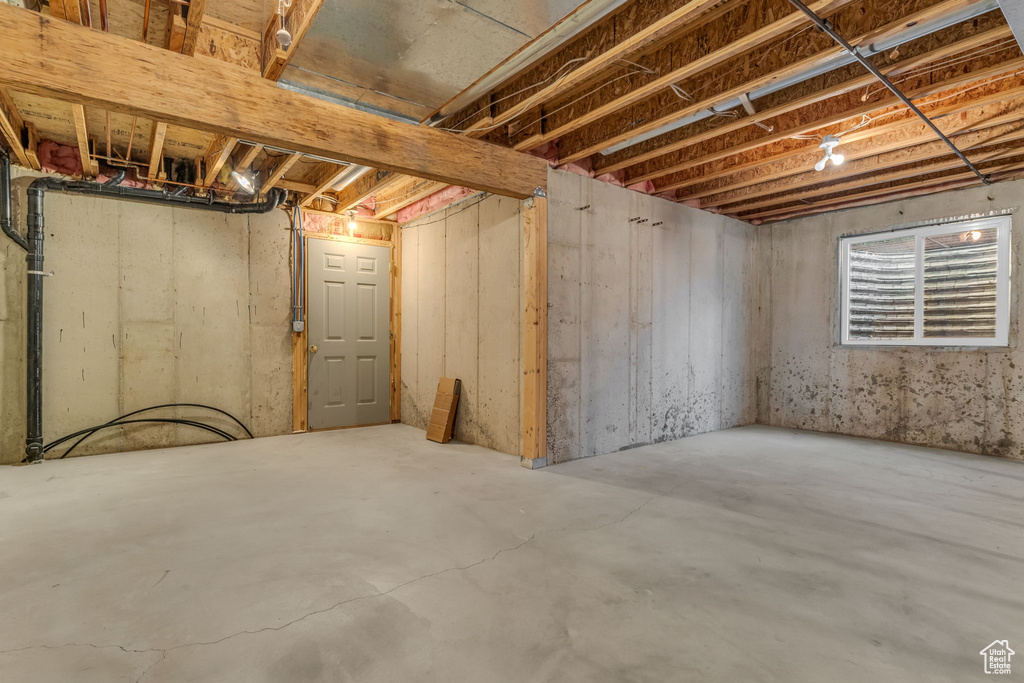 Photo 30 for MLS #2116839 at 1847 E Anasazi Dr