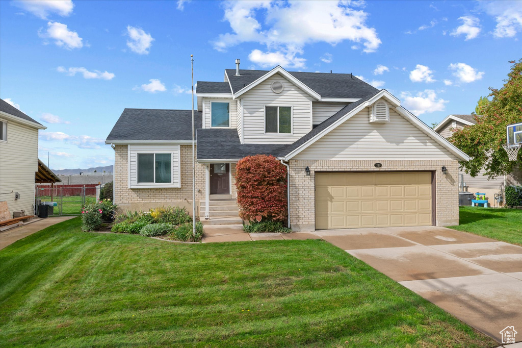 Photo 2 for MLS #2116841 at 1746 S 300 East