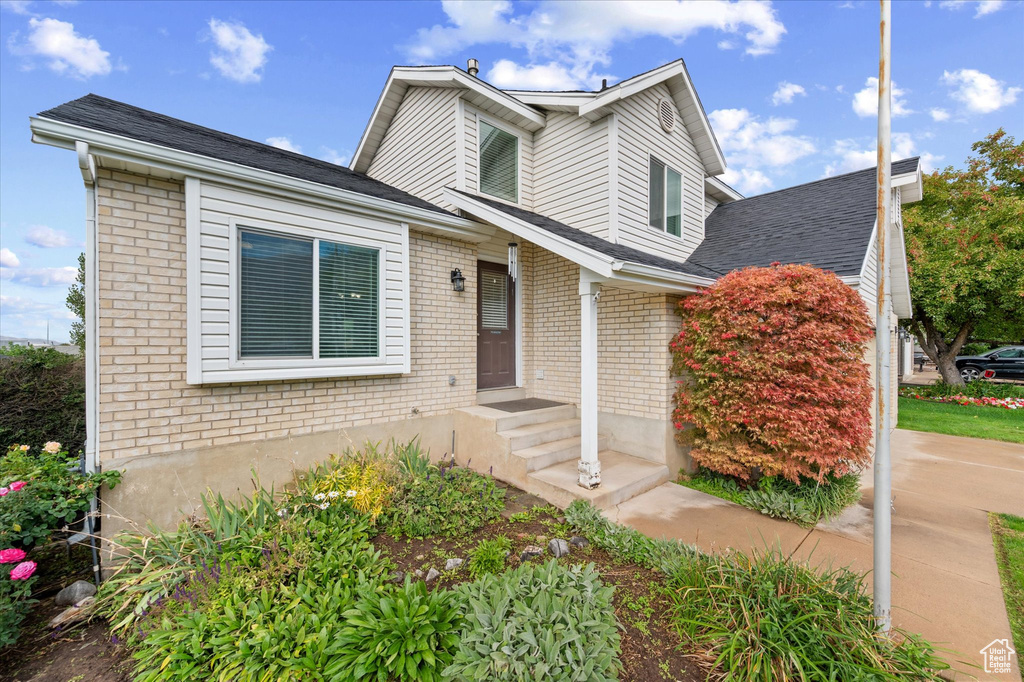 Photo 4 for MLS #2116841 at 1746 S 300 East