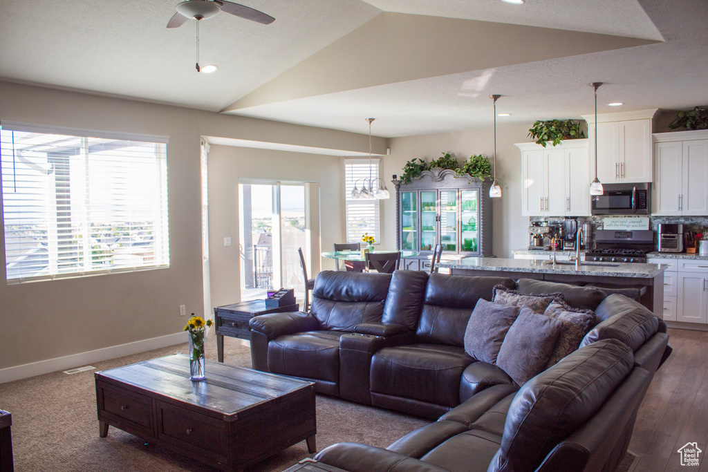 Photo 7 for MLS #2116843 at 2248 E Grenada Ln