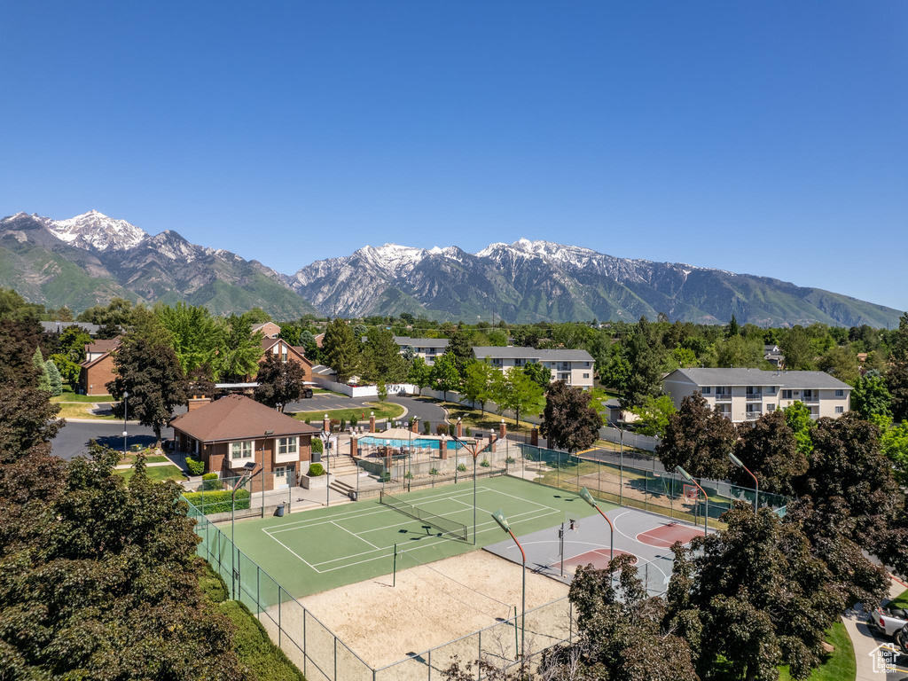 Photo 19 for MLS #2116844 at 1169 E Cottonwood Hills Dr