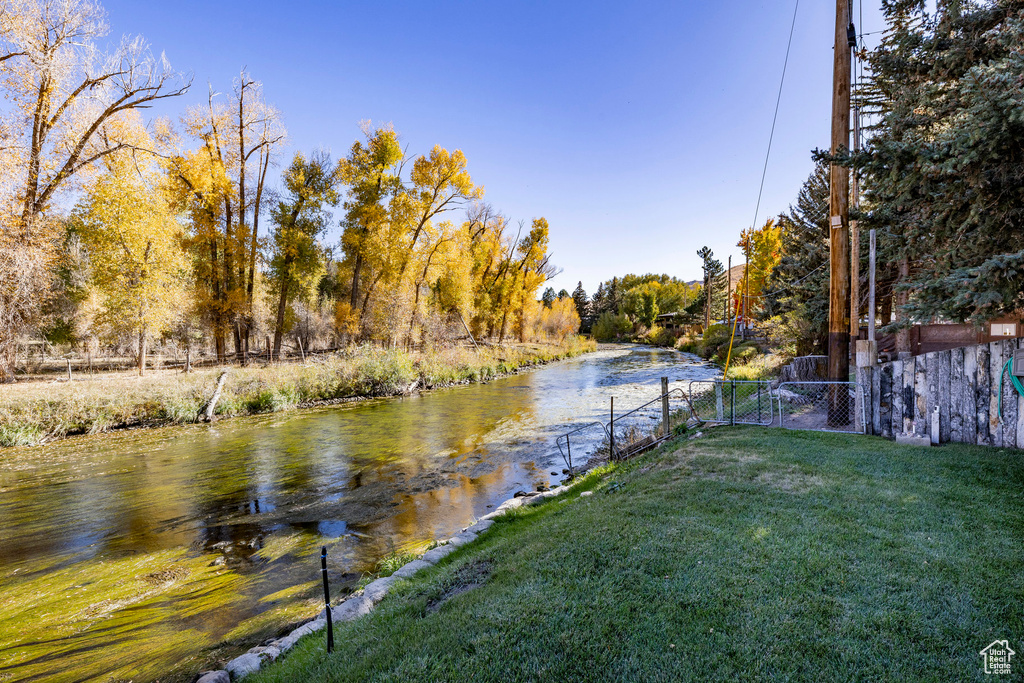 Photo 4 for MLS #2116850 at 2887 S Cottonwood Dr