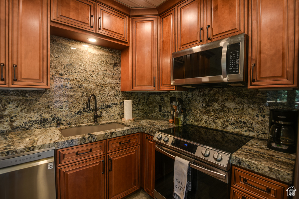 Photo 9 for MLS #2116851 at 150 S West Cir #18-C